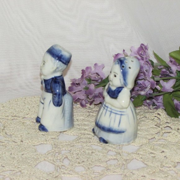 Vintage Salt & Pepper Shakers Dutch Boy/Girl Germany Vintage Cottagecore - Picture 4 of 8